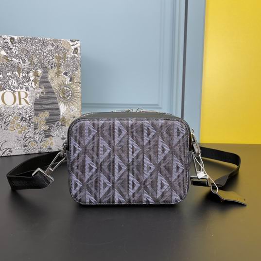 Dior 7017 17x12.5x5cm ww (6)