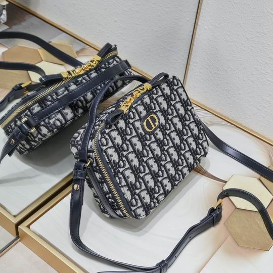 Dior 9933 19x5x14cm ww (1)