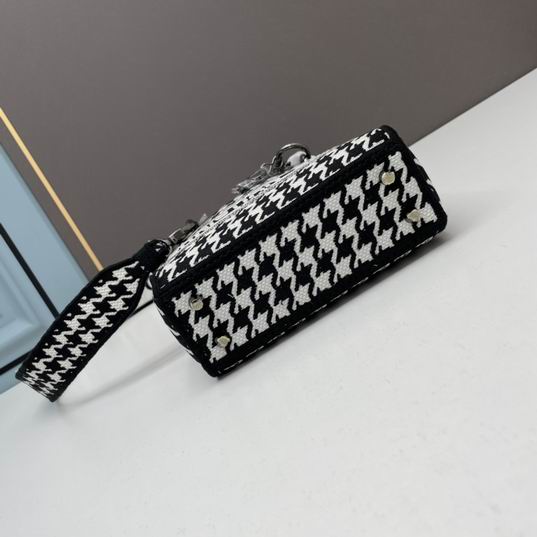 Dior D-Lite 17x15x7cm ww (3)