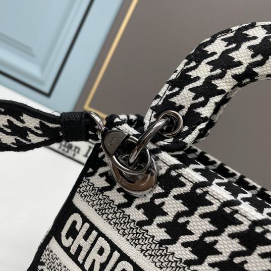 Dior D-Lite 17x15x7cm ww (5)