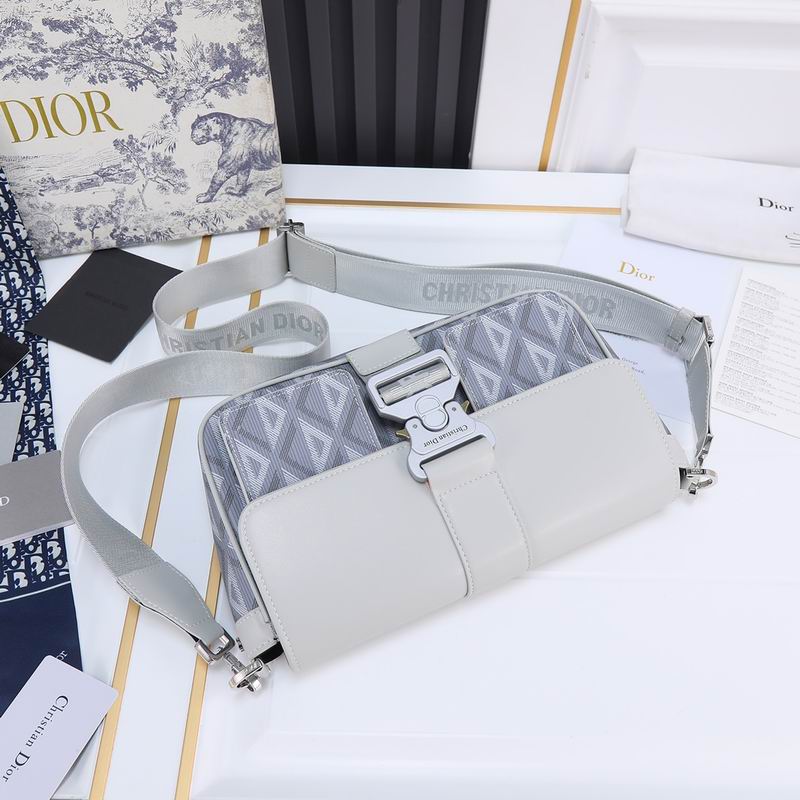 Dior Hit the Road 9944 27x17x9cm ww (3)