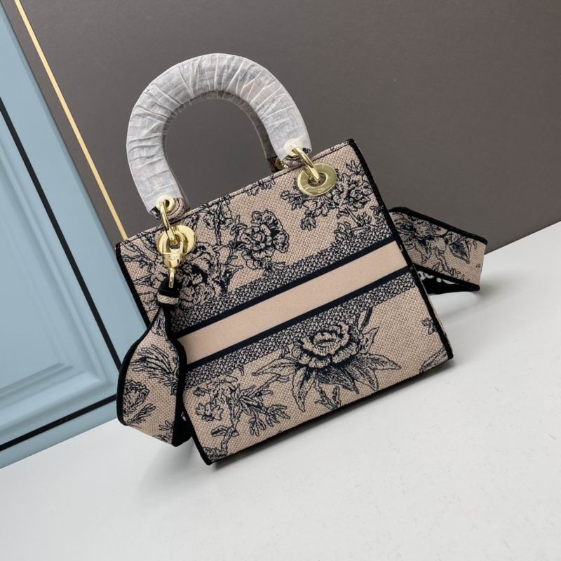 Dior Lady菱格1295 24x20x11cm ww4色 (26)
