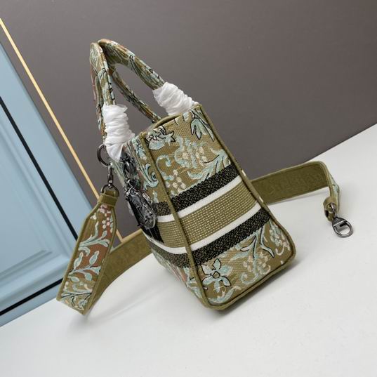 Dior Lady M8002浅金 24x20x11cm ww (4)