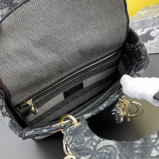 Dior Lady M8002 24x20x11cm ww (16)