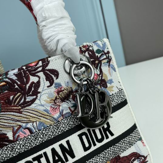 Dior Lady M8002 24x20x11cm ww (4)