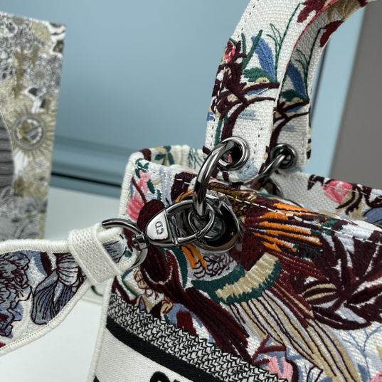 Dior Lady M8002 24x20x11cm ww (5)