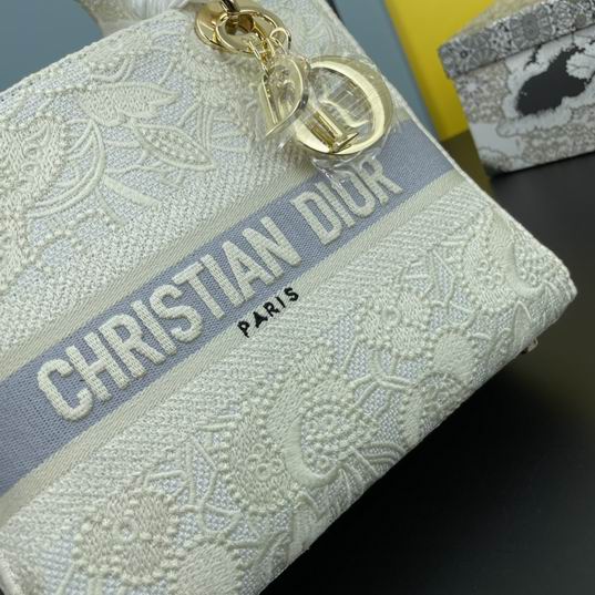 Dior Lady M8002 24x20x11cm ww (6)