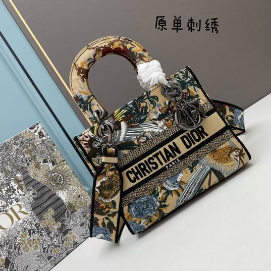 Dior Lady M8002 24x20x11cm ww1 (1)