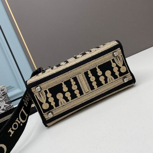 Dior Lady M8002 24x20x11cm ww1 (4)