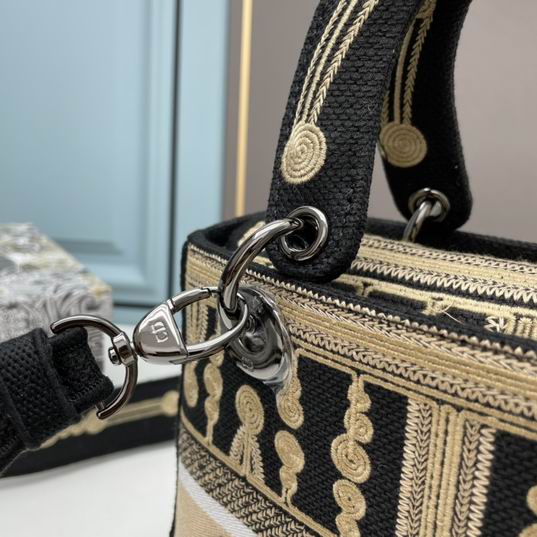 Dior Lady M8002 24x20x11cm ww1 (6)