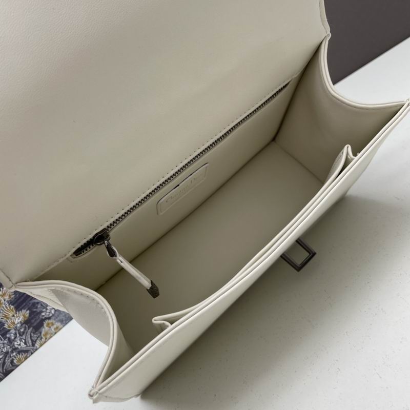 Dior Montaigne 9215 25x15x9cm ww (8)