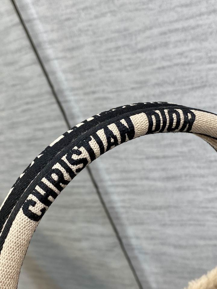 Dior Tote奶茶色42x35x18cm CN (6)