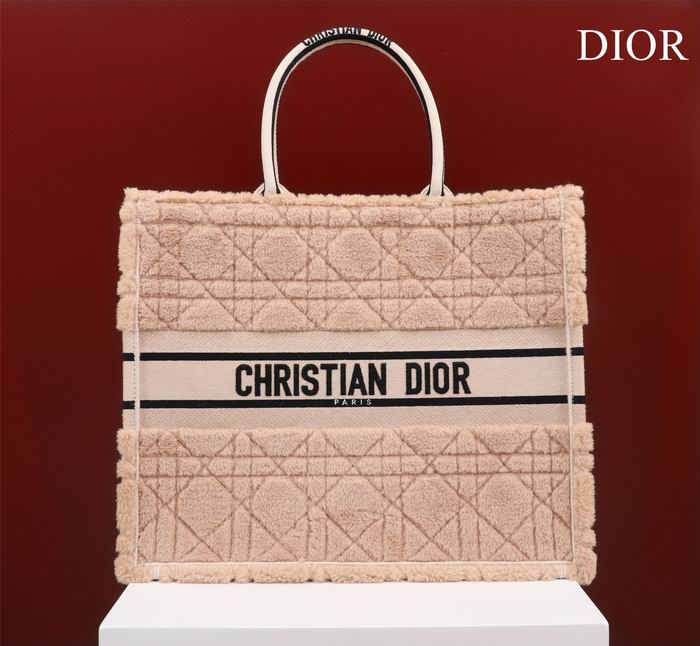 Dior Tote 41.5x35x18cm CN2 (1)