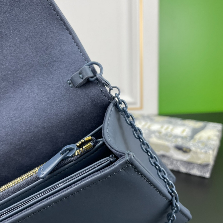 Diorcaropouch 1228 YW (24)