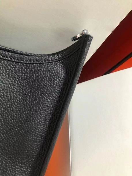 Evelyne 28x30x9cm am 02 (34)