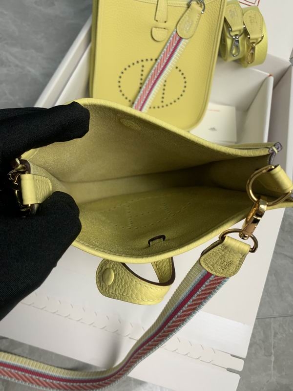 Evelyne mini Togo am 01 (40)