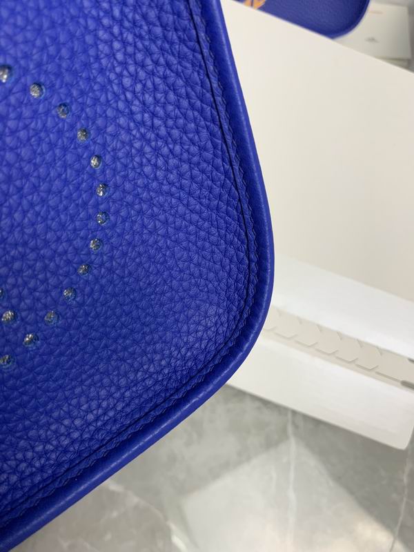 Evelyne mini Togo am 01 (7)