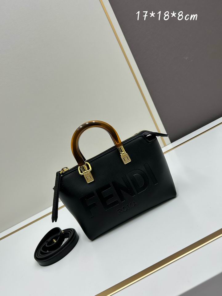 Fendi 17x18x8cm jj1_1