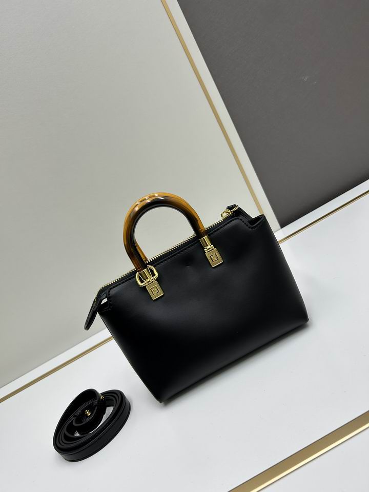 Fendi 17x18x8cm jj1_2