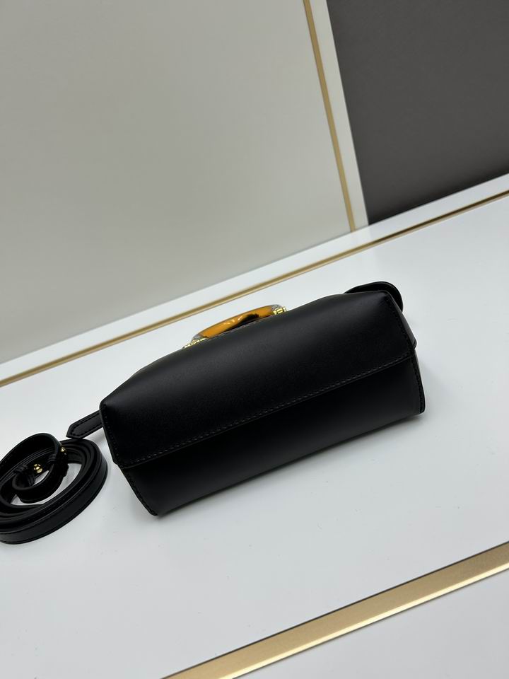 Fendi 17x18x8cm jj1_3