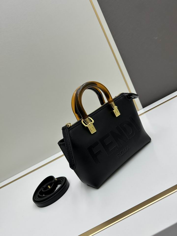Fendi 17x18x8cm jj1_4