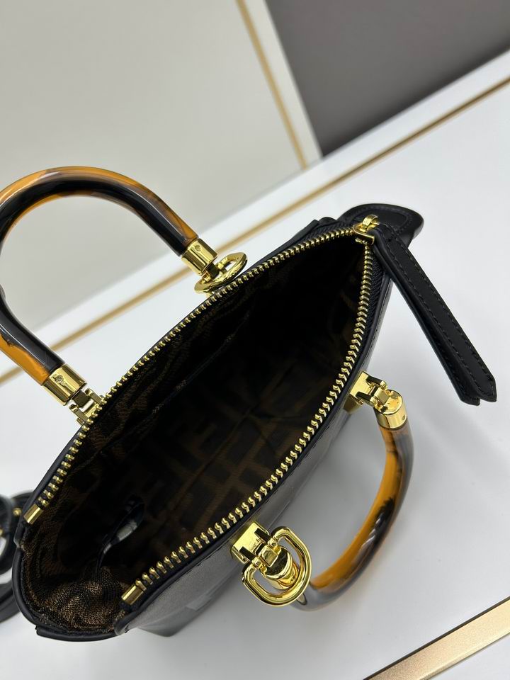 Fendi 17x18x8cm jj1_7