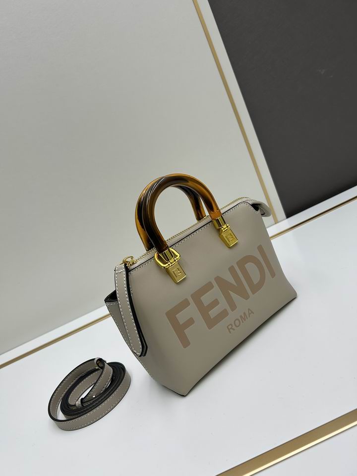 Fendi 17x18x8cm jj2_2