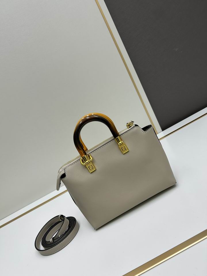 Fendi 17x18x8cm jj2_3