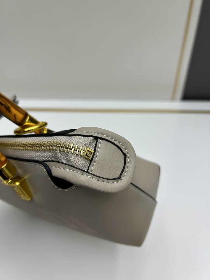 Fendi 17x18x8cm jj2_8