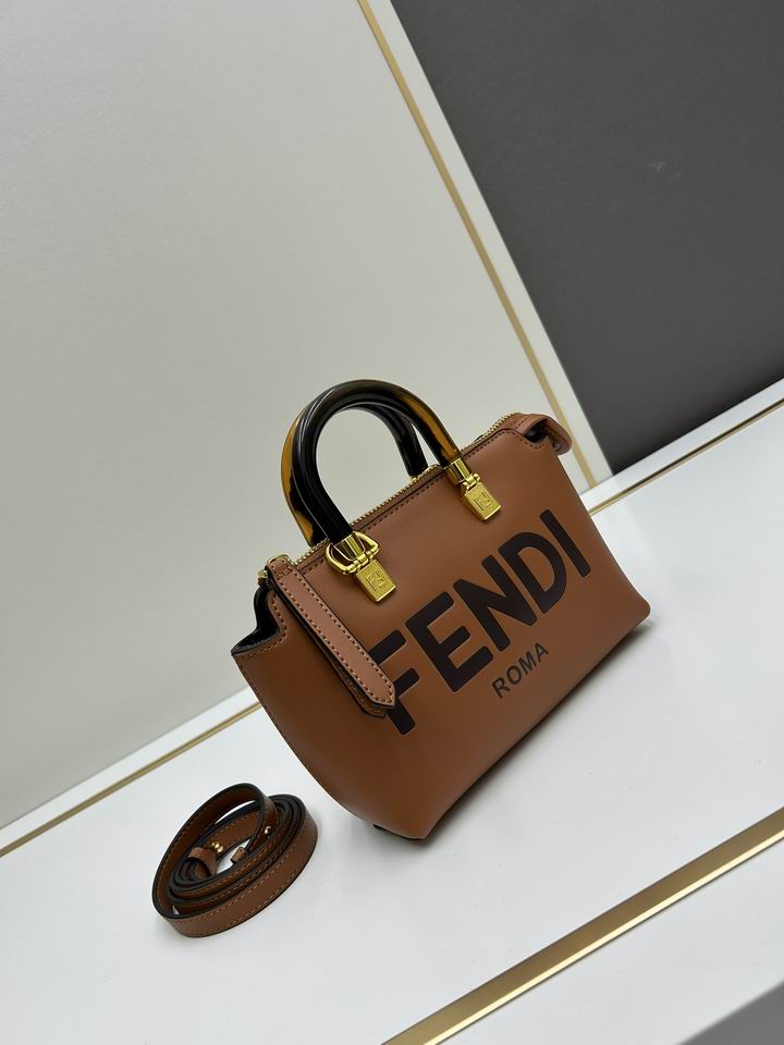 Fendi 17x18x8cm jj3_2