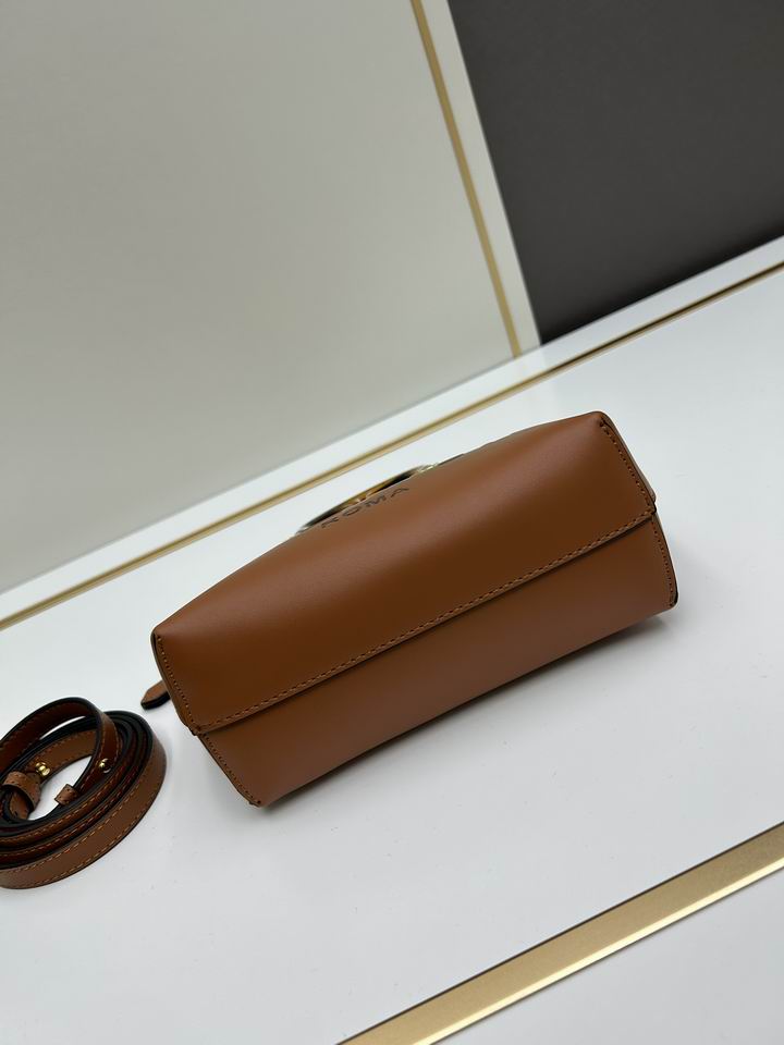 Fendi 17x18x8cm jj3_3