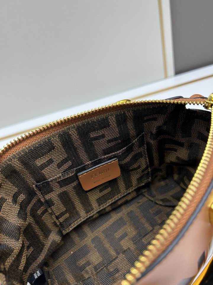 Fendi 17x18x8cm jj3_7