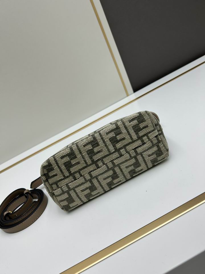 Fendi 17x18x8cm jj6_2