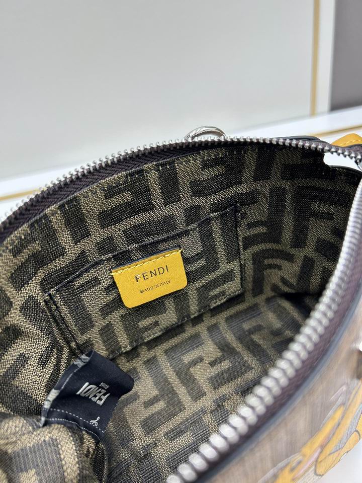 Fendi 17x18x8cm jj7_8