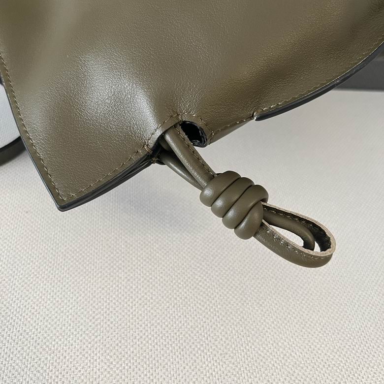 Flamenco 10855 23X18X9cm SS 6