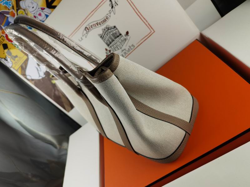 Garden Party 36cm 30cm am 02 (107)