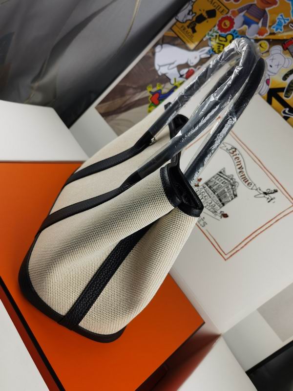 Garden Party 36cm 30cm am 02 (125)