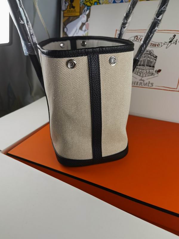 Garden Party 36cm 30cm am 02 (126)