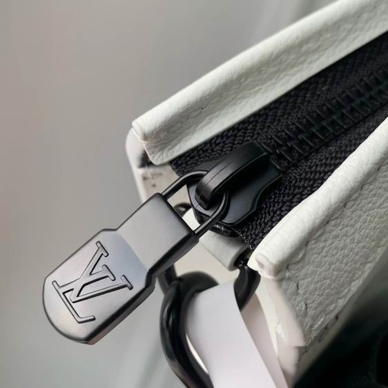 Gaston M81115 22x14.5x4.5cm gf1_7