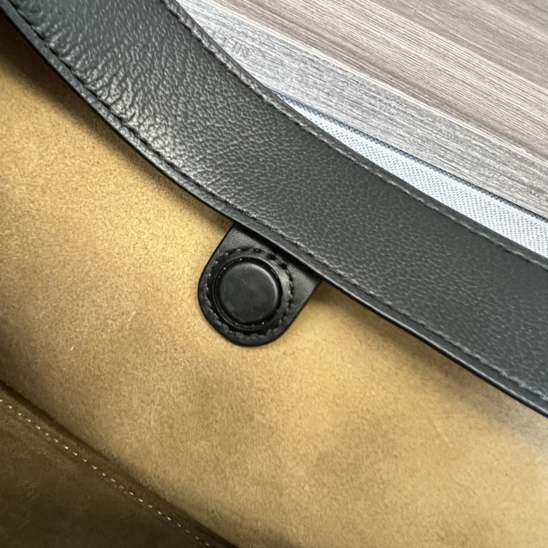 Hobo 012214 30X6X22cm SS (36)