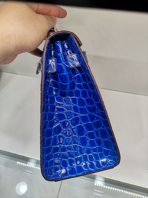 Kelly 25cm 28cm 081203 JD 2 (3)