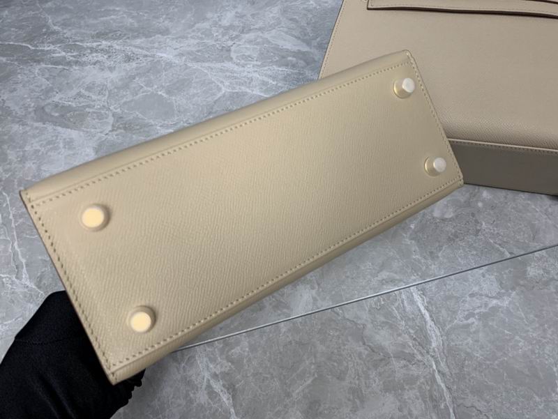 Kelly epsom 25 28 am 03 (40)