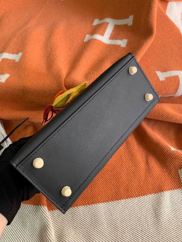 Kelly epsom 25x28 am 04 (5)