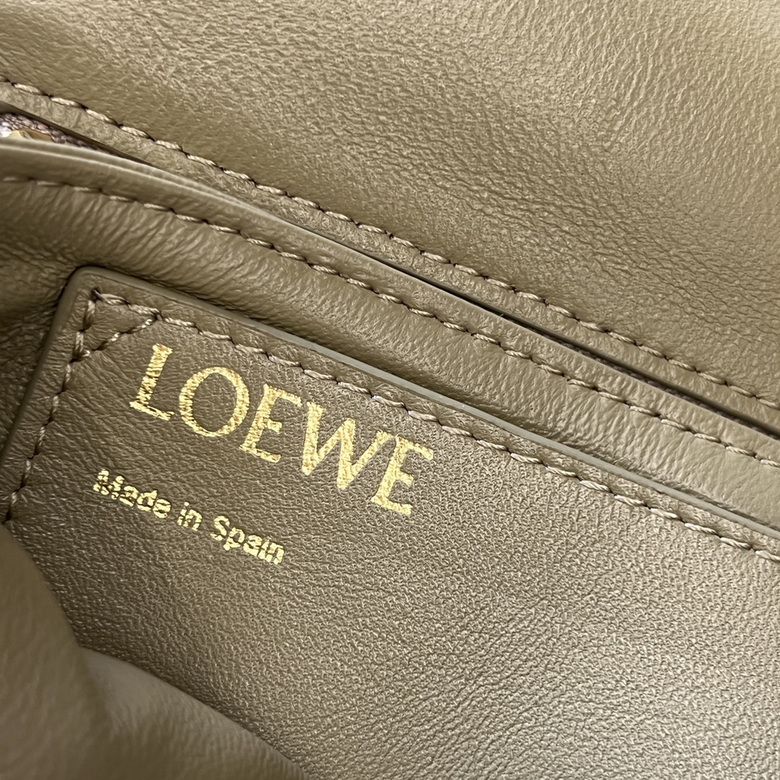 LOEWE 062768 23X13X6cm SS 4colour (18)
