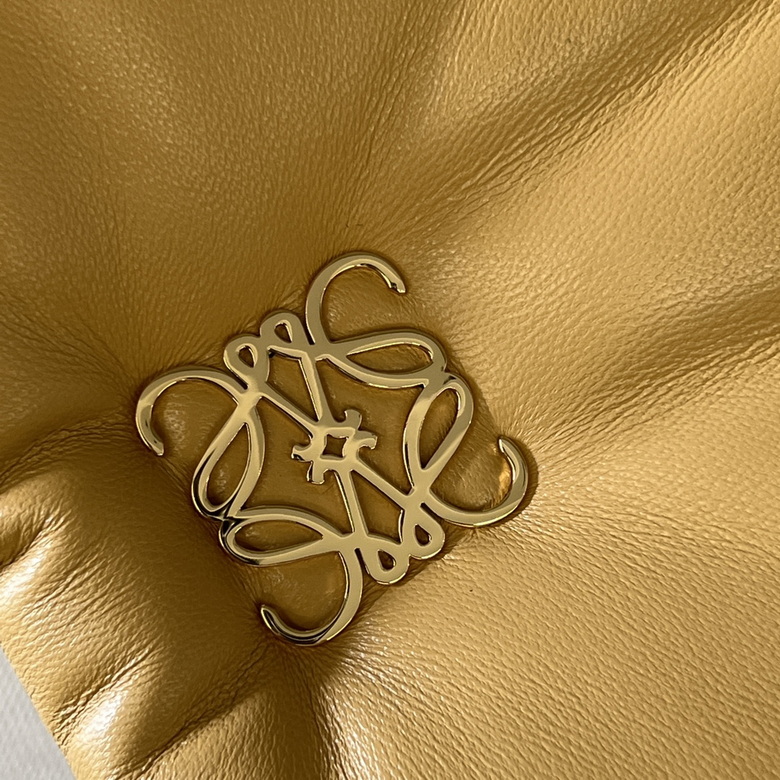 LOEWE 062768 23X13X6cm SS 4colour (32)