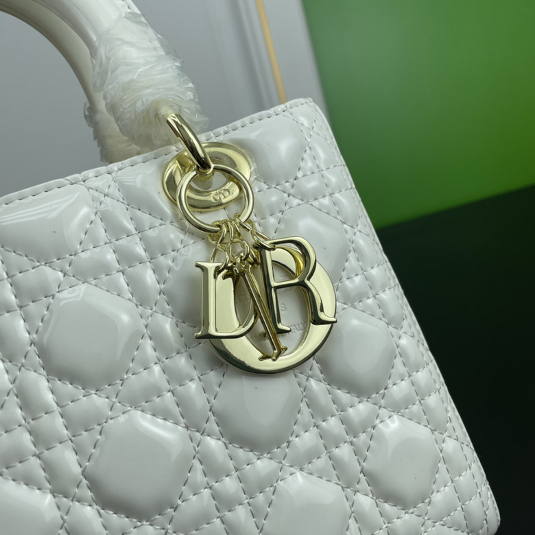 Lady 24cm 110404 XM 3 (4)