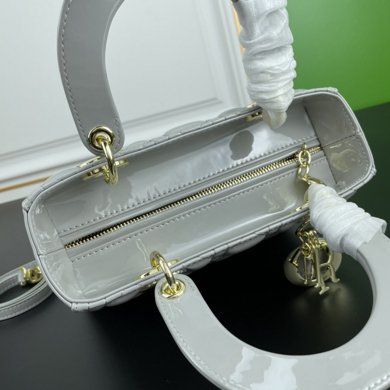 Lady 24cm 110404 XM 5 (7)