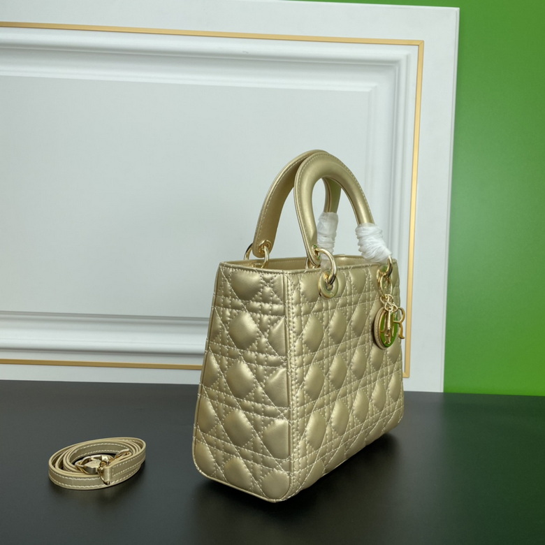 Lady 24cm 110405 XM 1 (2)