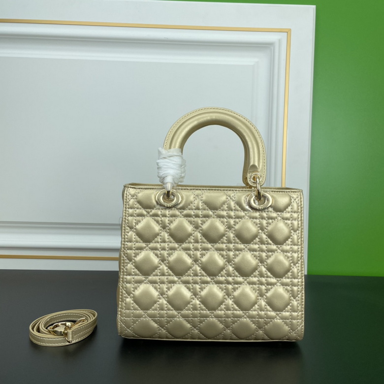 Lady 24cm 110405 XM 1 (3)