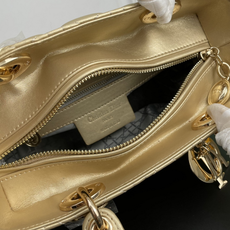 Lady 24cm 110405 XM 1 (8)